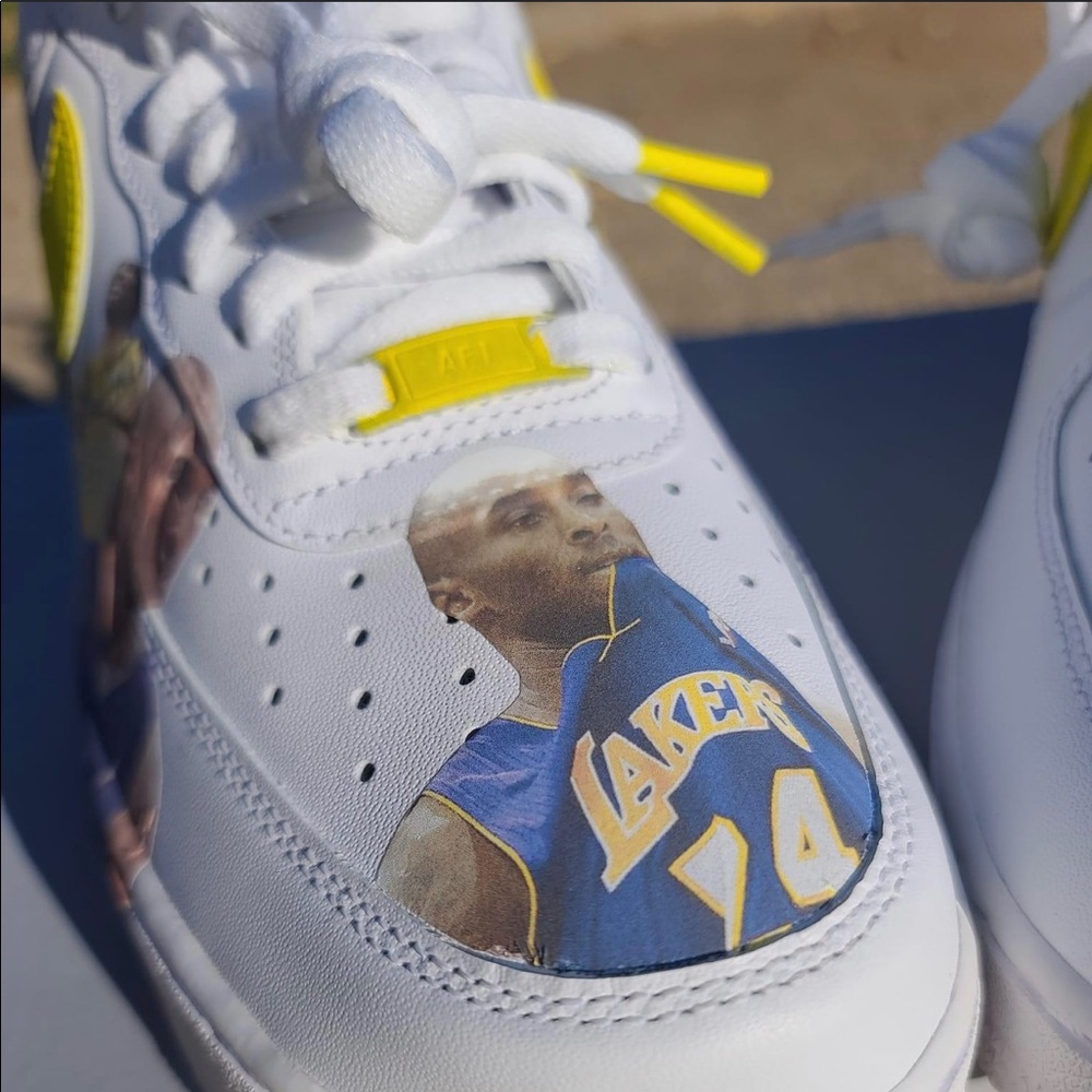 Custom Forces - Picture 2 of 5